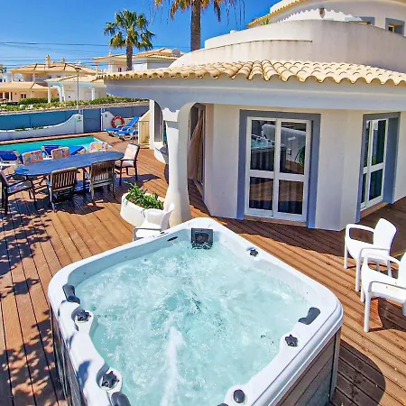 Villa Crispa - Free Hot Jacuzzi - By Bedzy *